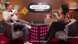 لقد كنت حقًا أحب أن أكون عاهرة، لذلك دخلت في مجال الإباحية