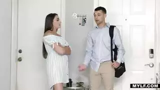 ينتهز الابن الفرصة لينيك زوجة أبيه - سكس امهات