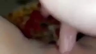 البيتزا الإناث الاستمناء على الغذاءغريب الوثن العربية الهواة في لوس انجليسيريد بي بي سيالولايات المتحدة الأمريكية