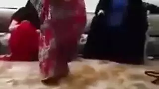 الرقص العراقي من البصرة. MP4