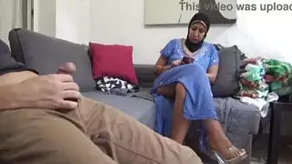 جبهة تحرير مورو الإسلامية العربية يحصل على شاعر كبير من قرنية استمناء ربيب