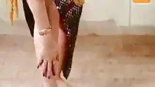 بوس و أحضان معالى زايد مع فاروق الفيشاوي و أحلى سكس مشاهير عرب