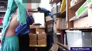 العرب في سن المراهقة ساوليفيتر بني من قبل ضابط