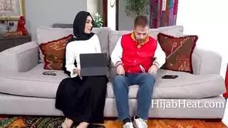 خجول الحجاب في سن المراهقة لكنها تريد أن ديك أيضًا أبري بابكوك