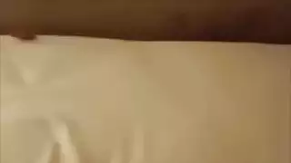 زوجتي العربية تفكر في ديك كبيرة