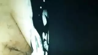 مغربي يستعرض بكس ام عياله