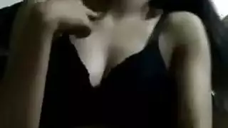 اللبوه بتقوله اهدى يا دكرى عشان اخليك تعرف تنزل لبنك ف ثوانى