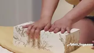 مفلس جدًا بحيث لا يمكن ضبطه سارة العربية، عفريت صغير