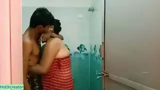 الهندية الساخنة كبيرة الثدي زوجة الغش غرفة التعارف الجنس !! الساخنة