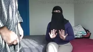 كبير الثدي زوجة الديوث العربية مع كس مشعر