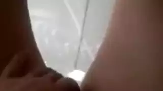 كس تفوح منه رائحة العرق اللعب من قبل فتاة تركية غريبة رائعة
