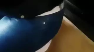 محجبة تعشق وتتفنن في ركلمتان خفيفتان على اللسانمن