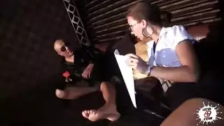 الشيخ العربي يمارس الجنس مع سكرتيرته