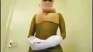 فتاة صومالية الحجاب تجريد