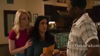 قلبها أخذ منعطفاً، ولكن ليس من السهل الطلاق بي بي سي سراب عربي