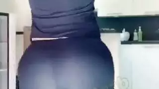 فتاة عربية